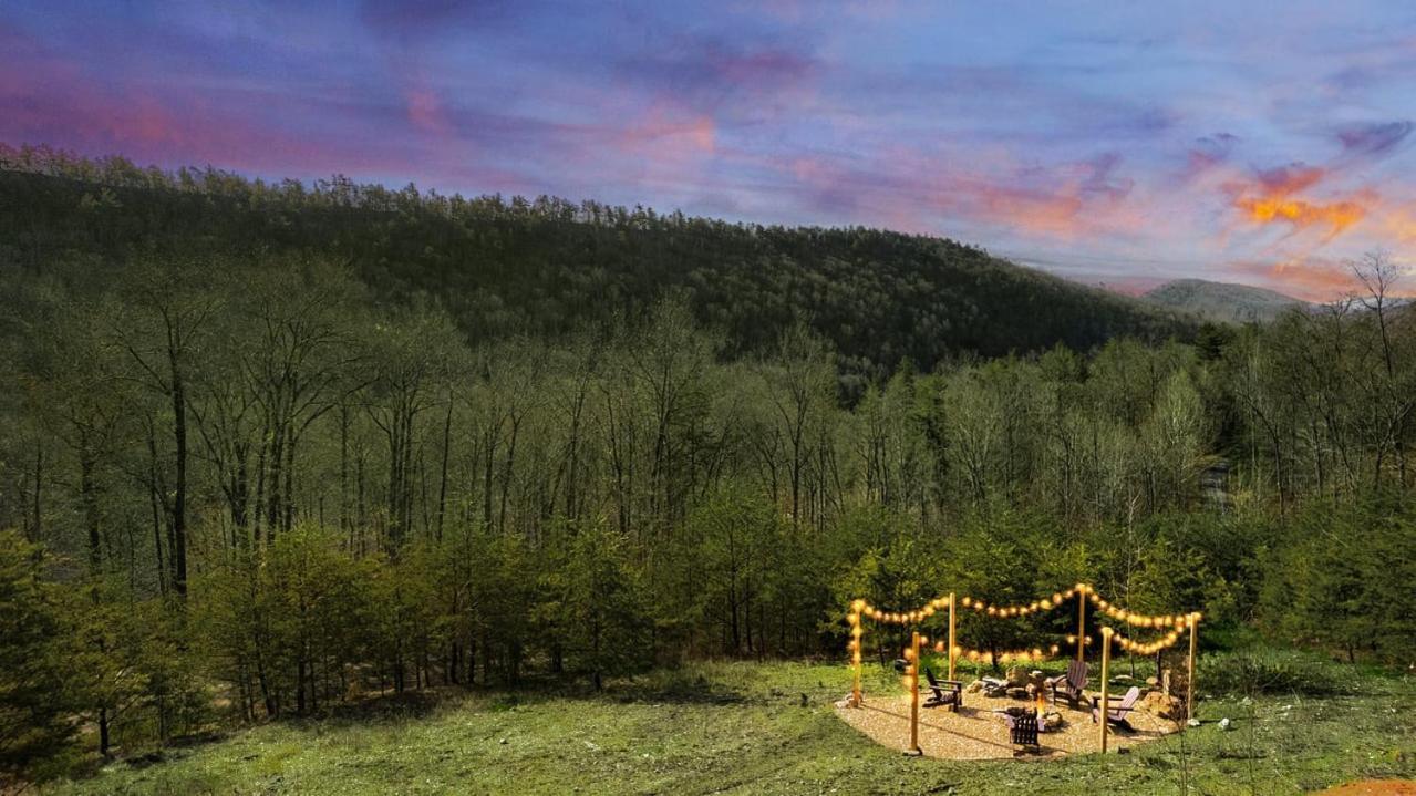 Modern Yurt W River Access, Hot Tub, Wifi & Grill Wardensville Dış mekan fotoğraf