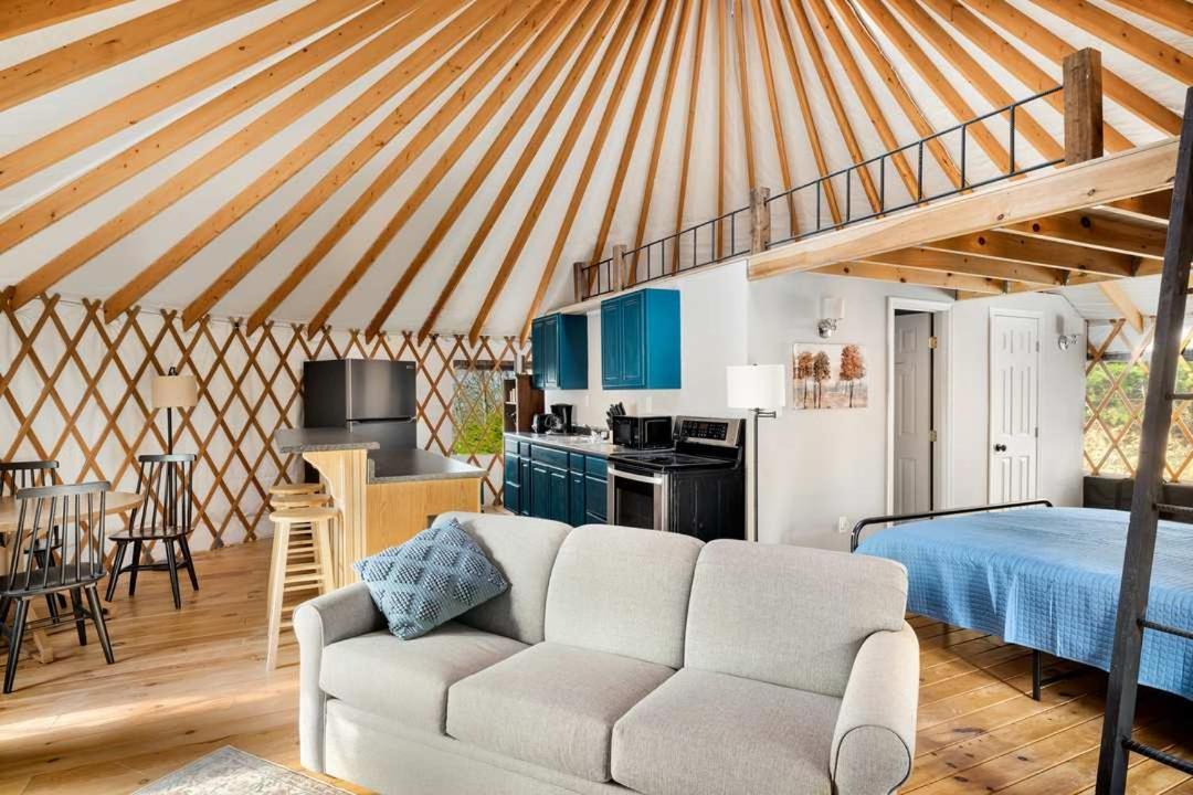 Modern Yurt W River Access, Hot Tub, Wifi & Grill Wardensville Dış mekan fotoğraf